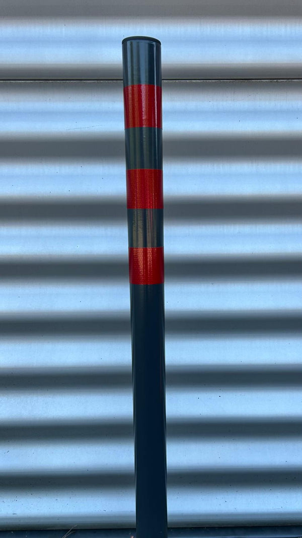 Stalp ornamental din fier