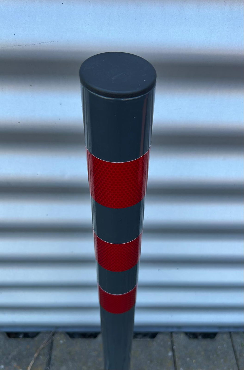 Stalp ornamental din fier